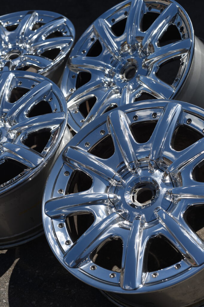 Display of ceramic polishing on Bentley Mulliner wheels